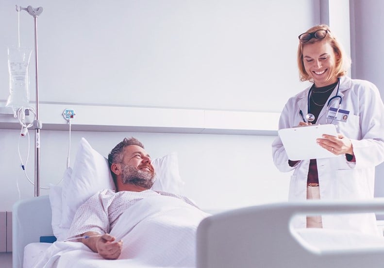 Gesundheit_Spital_Patient_Arzt_Visite_s_bearb 2