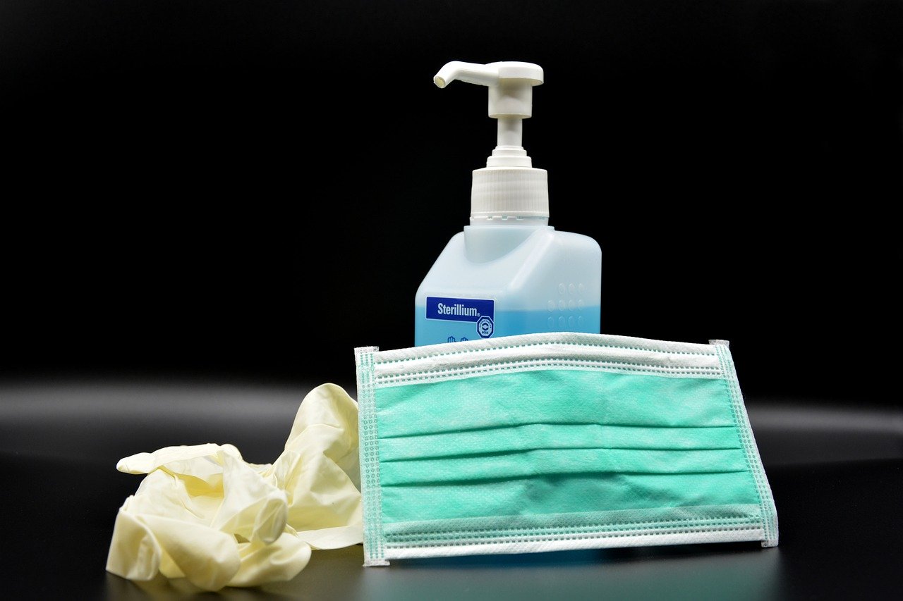 hand-disinfection-4954840_1280 (1)