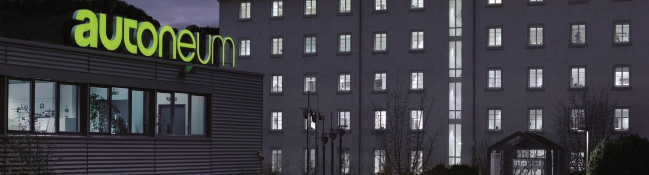 Autoneum bei Nacht.jpg
